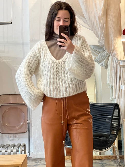 V Neck Brioche